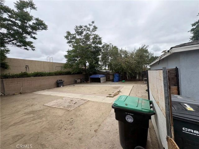 501 W Latham, Hemet, CA 92543