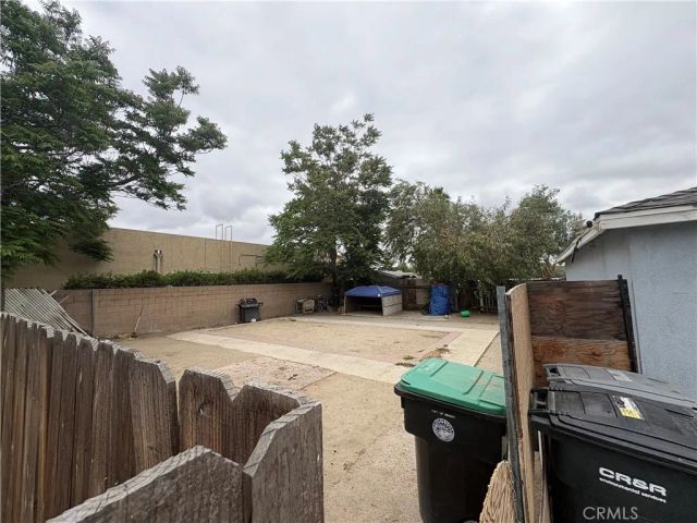 501 W Latham, Hemet, CA 92543