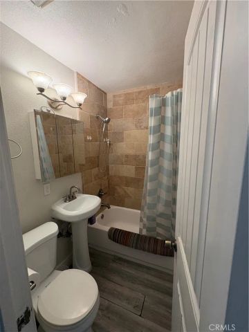 501 W Latham, Hemet, CA 92543