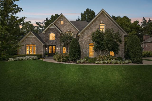 218 Gardenridge Dr, Franklin, TN 37069