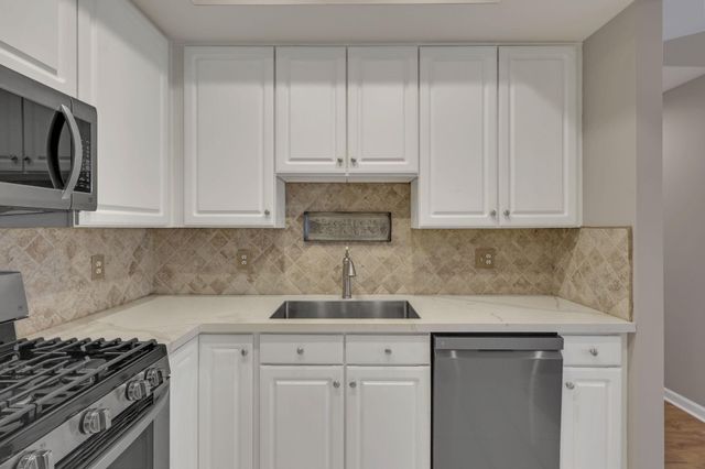 8083 Farm Crossing Circle, Powell, OH 43065