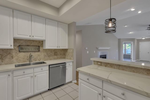 8083 Farm Crossing Circle, Powell, OH 43065