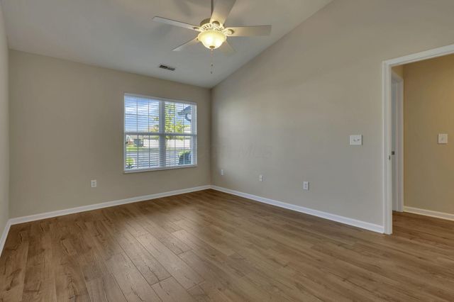 8083 Farm Crossing Circle, Powell, OH 43065