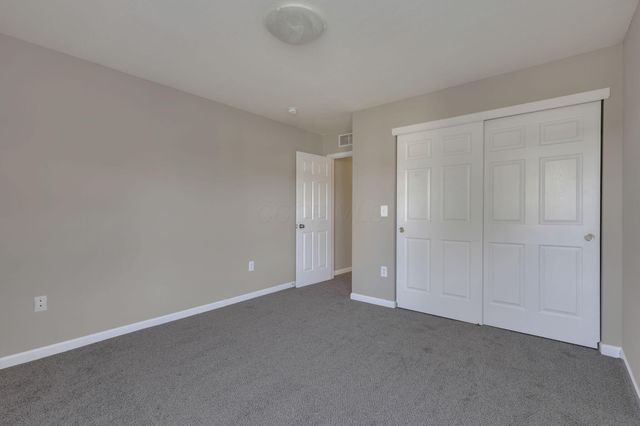 8083 Farm Crossing Circle, Powell, OH 43065