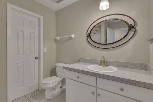 8083 Farm Crossing Circle, Powell, OH 43065