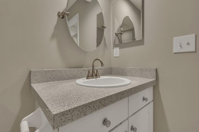 8083 Farm Crossing Circle, Powell, OH 43065