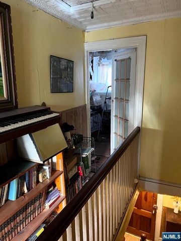 25 Bostwick Avenue, Jersey City, NJ 07305