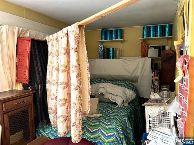 25 Bostwick Avenue, Jersey City, NJ 07305