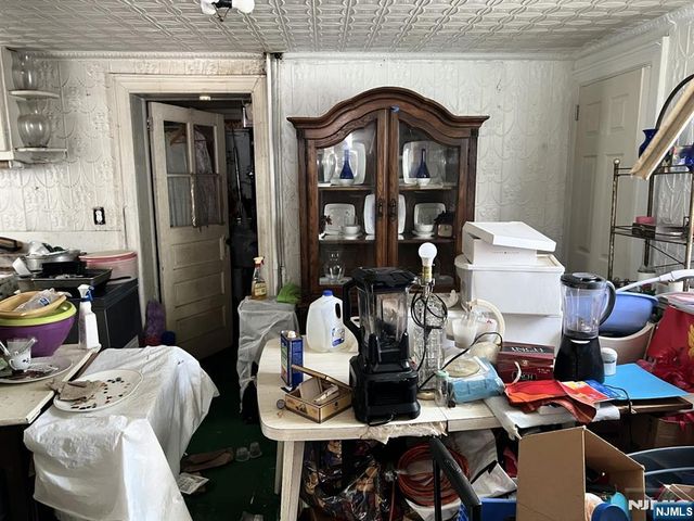 25 Bostwick Avenue, Jersey City, NJ 07305