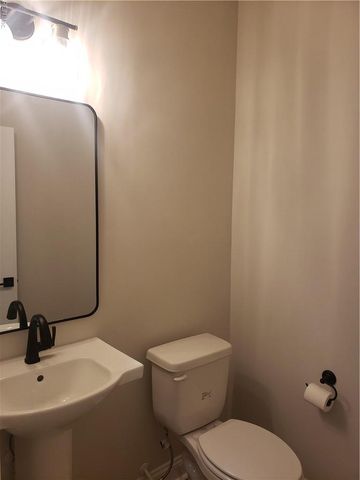 2500 Peaceful LN, Virginia Beach, VA 23456