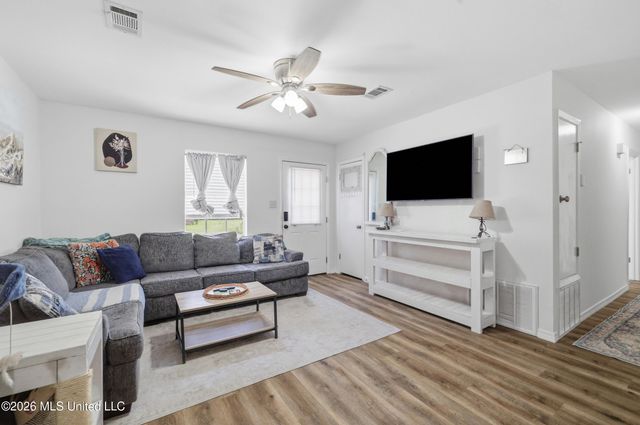 32 Yorkshire Parkway, Gulfport, MS 39503