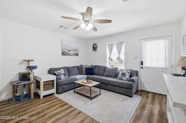 32 Yorkshire Parkway, Gulfport, MS 39503