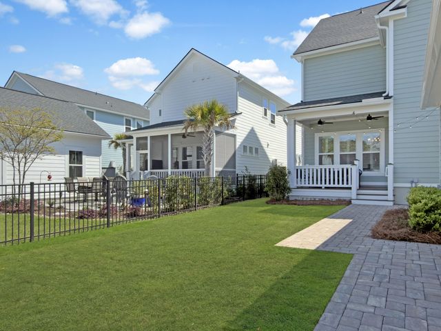 1820 Agate Bay Drive, Mount Pleasant, SC 29466