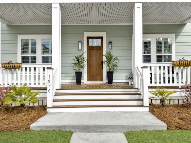 1820 Agate Bay Drive, Mount Pleasant, SC 29466