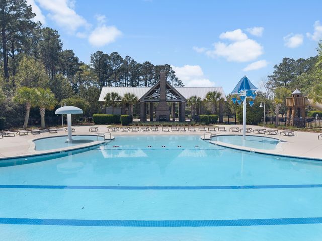 1820 Agate Bay Drive, Mount Pleasant, SC 29466