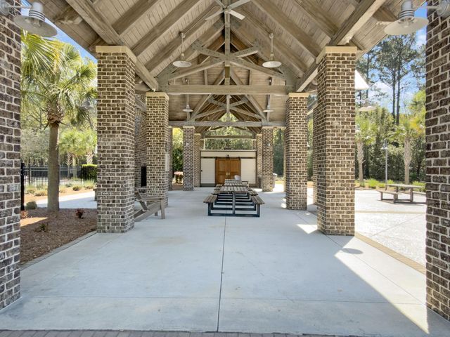 1820 Agate Bay Drive, Mount Pleasant, SC 29466