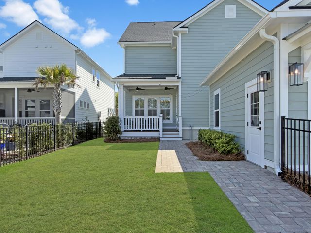 1820 Agate Bay Drive, Mount Pleasant, SC 29466