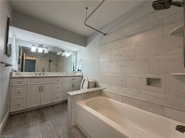 2121 SE 1st TER, Cape Coral, FL 33990