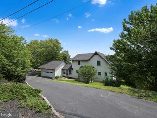 1950-51 WYNONAH DR, Auburn, PA 17922