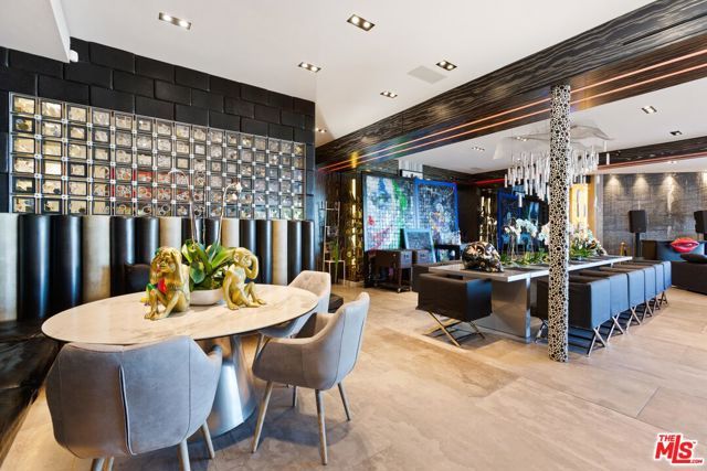 8356 SUNSET VIEW Drive, Los Angeles, CA 90069