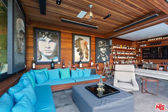 8356 SUNSET VIEW Drive, Los Angeles, CA 90069