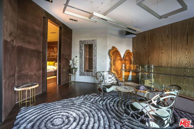 8356 SUNSET VIEW Drive, Los Angeles, CA 90069