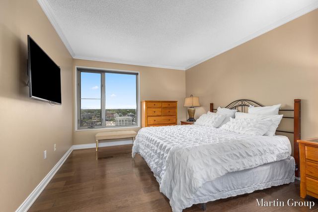 62 Campau Circle, Grand Rapids, MI 49503