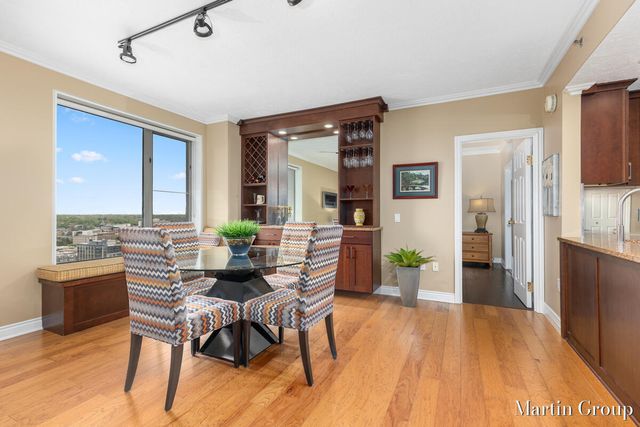 62 Campau Circle, Grand Rapids, MI 49503