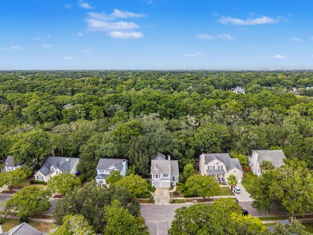 1759 Crystal Lake Drive, Charleston, SC 29412