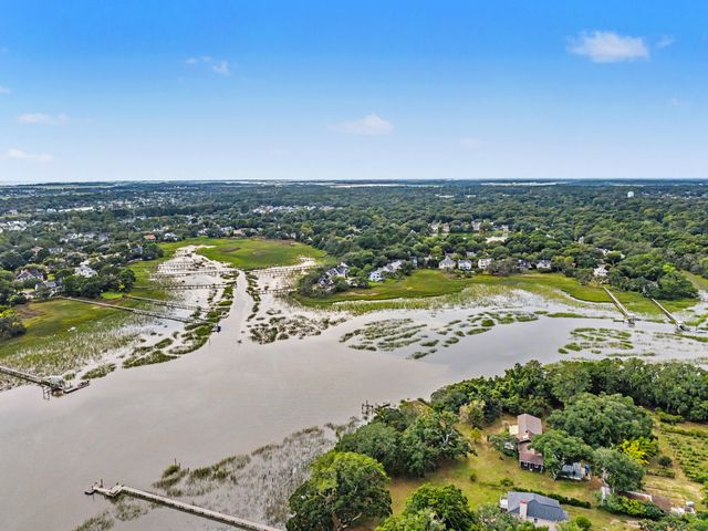 1759 Crystal Lake Drive, Charleston, SC 29412