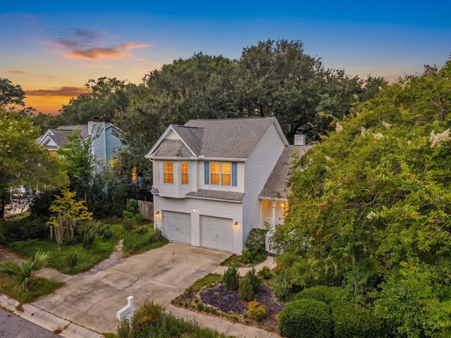 1759 Crystal Lake Drive, Charleston, SC 29412