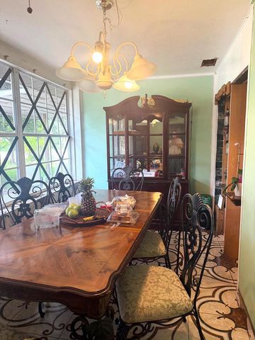 901 SHELDON Avenue, Lehigh Acres, FL 33936
