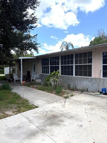 901 SHELDON Avenue, Lehigh Acres, FL 33936