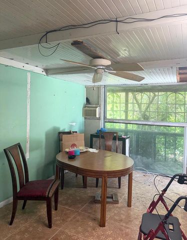 901 SHELDON Avenue, Lehigh Acres, FL 33936