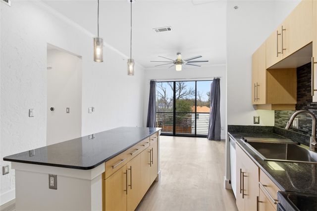 4414 Cedar Springs Road 312, Dallas, TX 75219