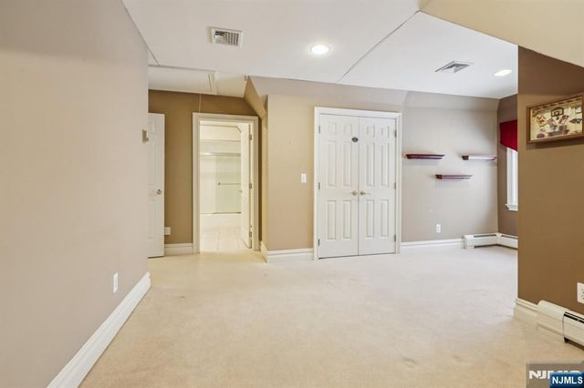 84 Walsh Drive, Mahwah, NJ 07430