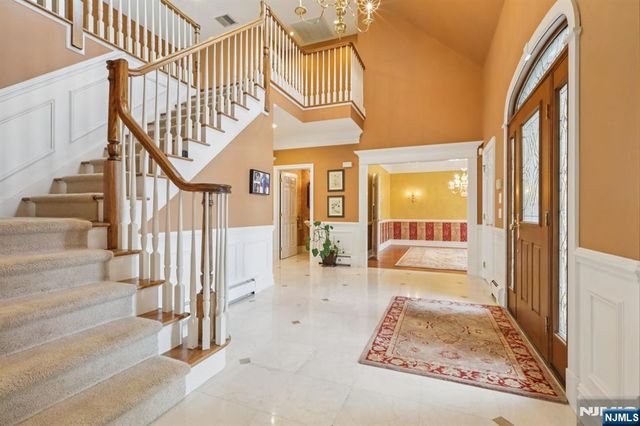 84 Walsh Drive, Mahwah, NJ 07430