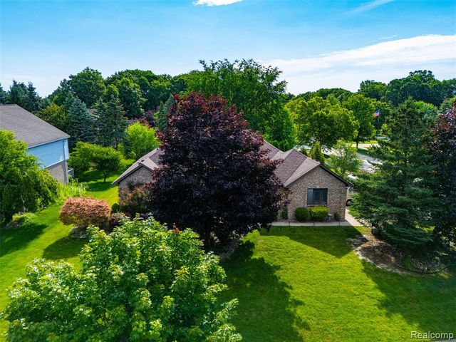 6786 Jasmine Dr Drive, Troy, MI 48098