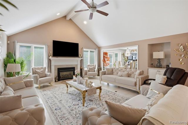 6786 Jasmine Dr Drive, Troy, MI 48098