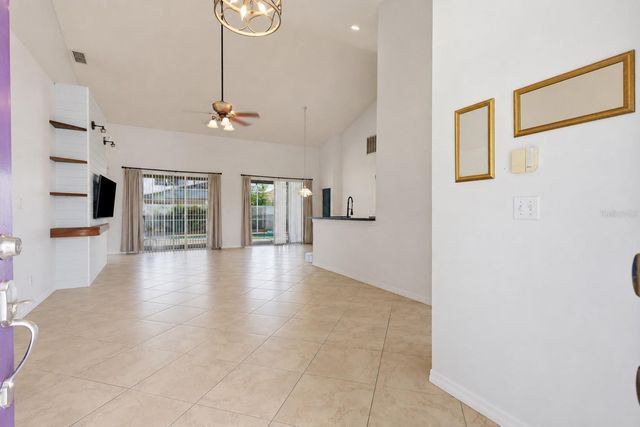 540 HOLLINGSHEAD LOOP, Davenport, FL 33896