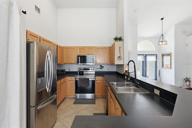 540 HOLLINGSHEAD LOOP, Davenport, FL 33896