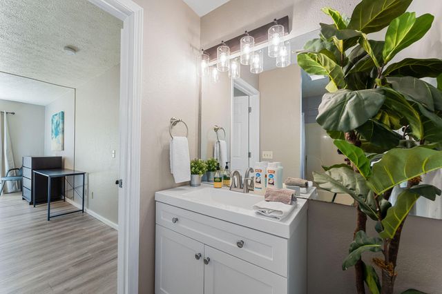 7 Hunters Cove Unit 1 Building 7, Branson, MO 65616