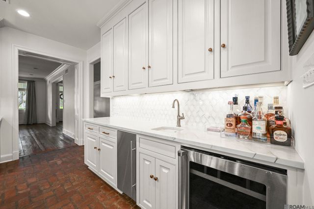 7022 Richards Dr, Baton Rouge, LA 70809