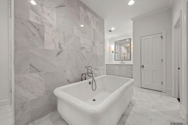 7022 Richards Dr, Baton Rouge, LA 70809