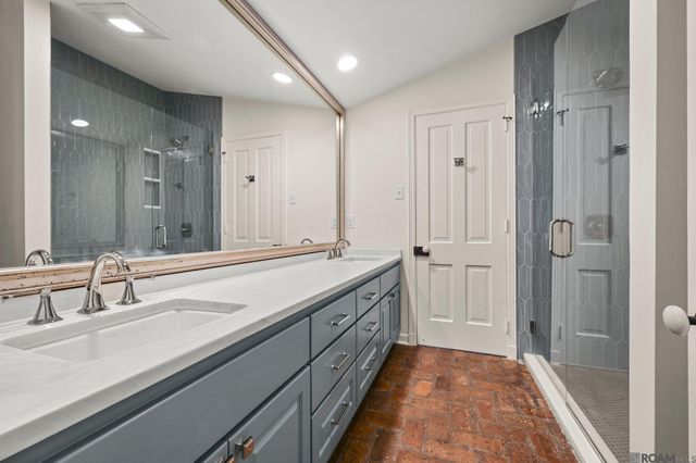 7022 Richards Dr, Baton Rouge, LA 70809