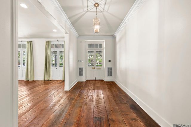 7022 Richards Dr, Baton Rouge, LA 70809