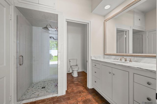 7022 Richards Dr, Baton Rouge, LA 70809