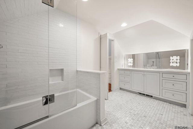 7022 Richards Dr, Baton Rouge, LA 70809