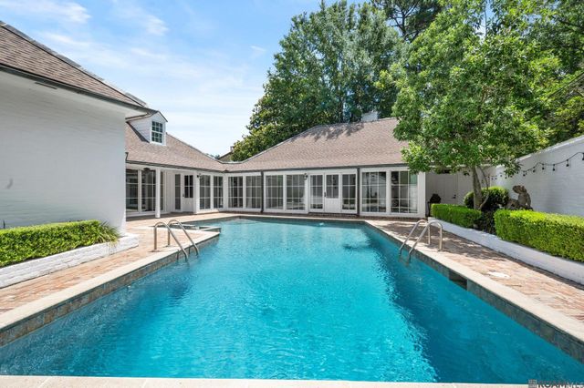 7022 Richards Dr, Baton Rouge, LA 70809