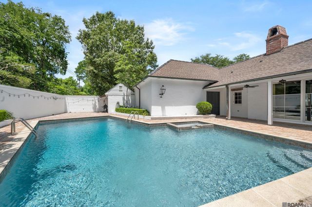 7022 Richards Dr, Baton Rouge, LA 70809